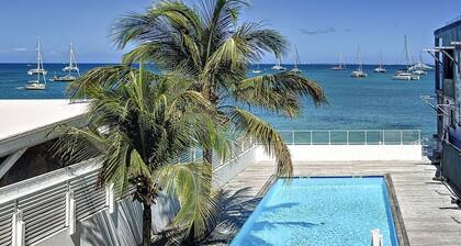 Kokonut, pool, oceanfront, Grand Case downtown, parking