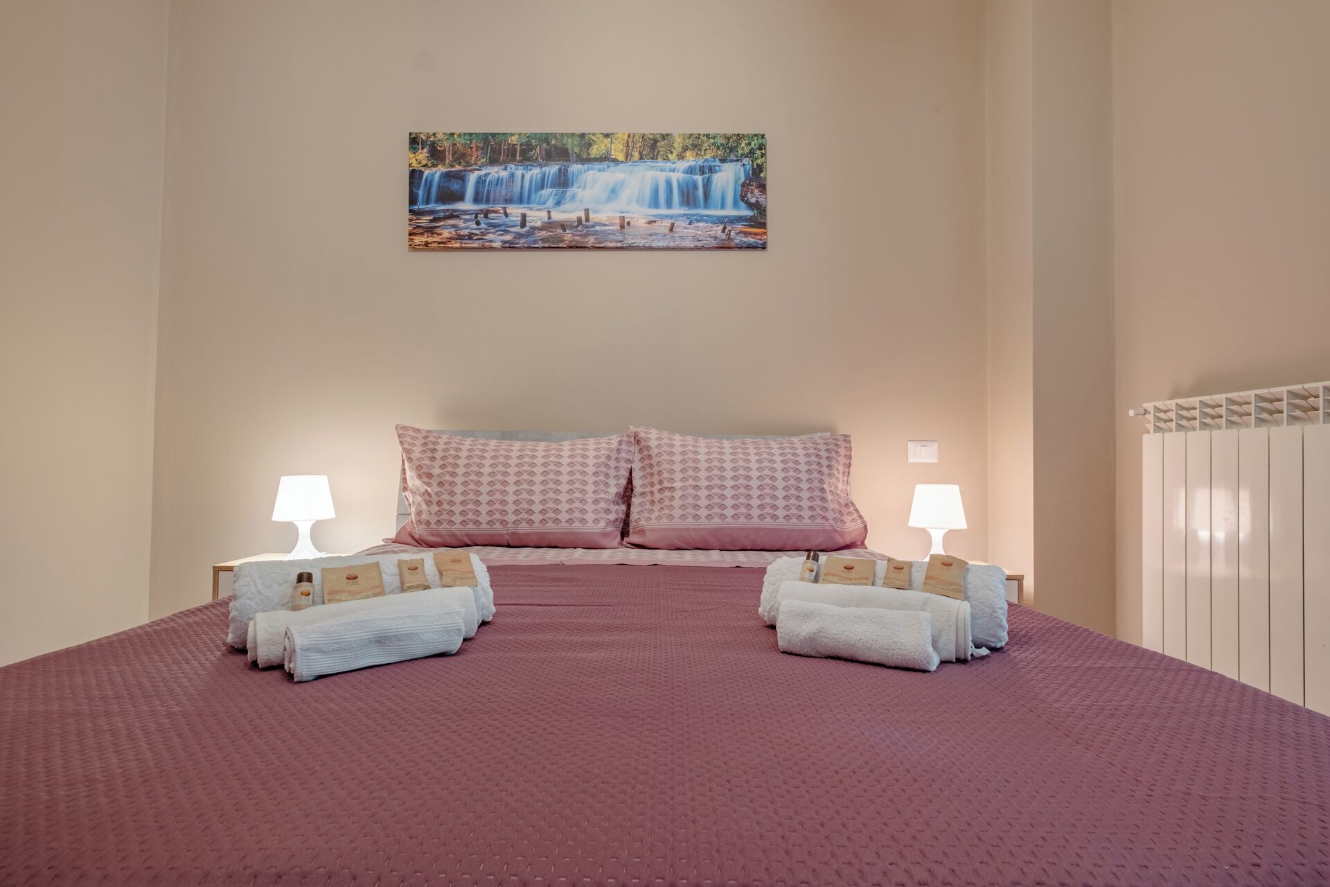 1 slaapkamer, een bureau, een strijkplank/strijkijzer, gratis wifi