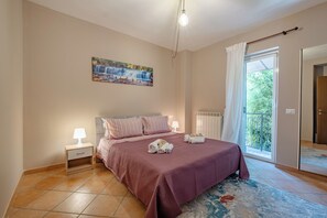 1 bedroom, desk, iron/ironing board, free WiFi - Apartment with balcony in the Roman countryside (Spregamore)