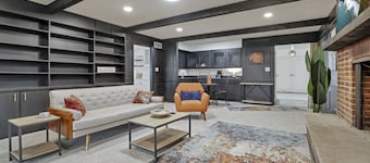 Spacious, Modern, Healing Home in Columbus