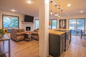 House, 3 Bedrooms | Interior - 5 Wickiup 3 Bedroom Home by RedAwning (Bend)