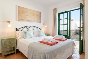 2 bedrooms, in-room safe, iron/ironing board, free WiFi
