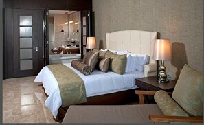 1 bedroom, in-room safe, desk, iron/ironing board