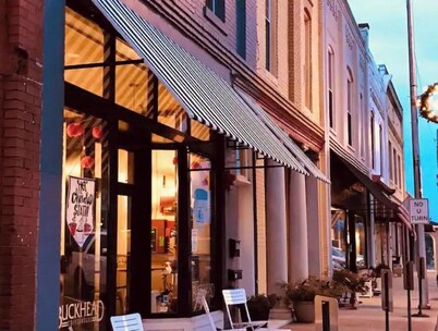 The Loft at 109