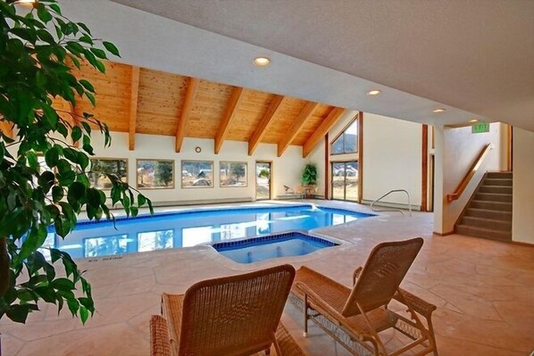 House, 4 Bedrooms | Pool