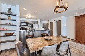 Condo, 1 habitación | Restaurantes