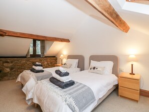 2 bedrooms, individually decorated, individually furnished, free WiFi