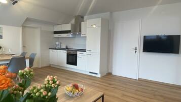 Kühlschrank, Ofen, Herdplatte, Geschirrspüler