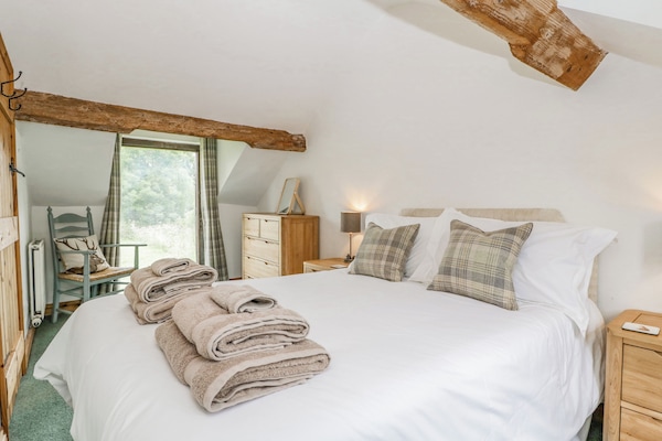 Cottage | Interior