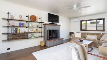 House (2 Bedrooms) | Property amenity