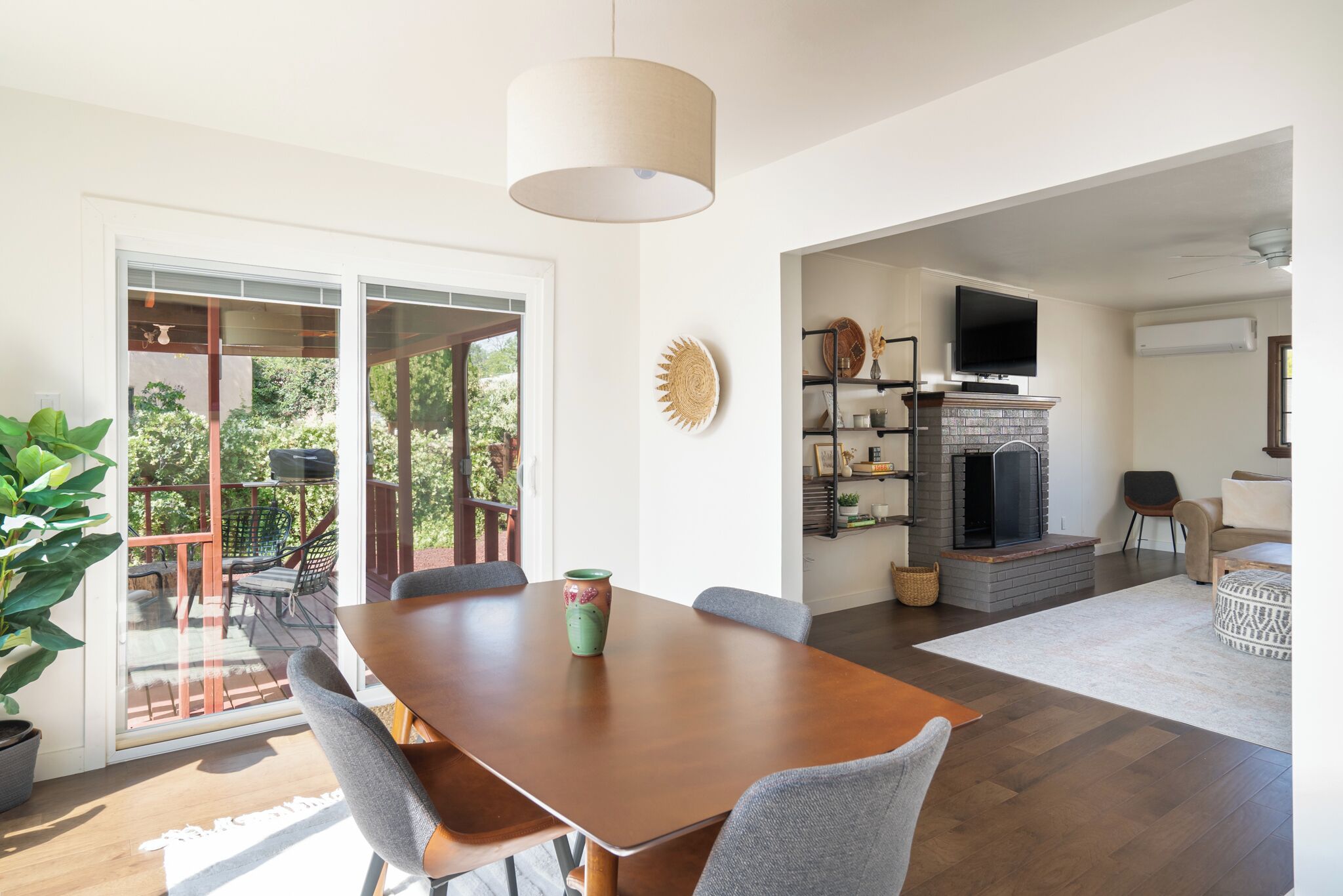 House (2 Bedrooms) | Property amenity