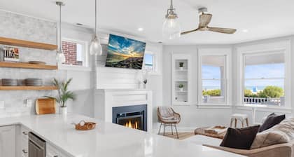 BRAND NEW OCEANFRONT 3 Bedroom 2 bath 1st floor villa (Honu)