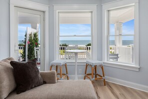 Smart-TV, peis og bordtennis