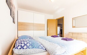 5 slaapkamers, een strijkplank/strijkijzer, wifi, beddengoed