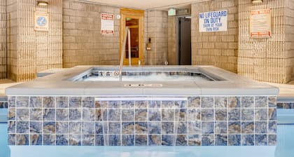 Fun Central! Located On Lake Dillon! New Listing! 2 Bedroom Condo by RedAwning