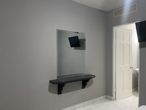 Basic Twin Room | Bed sheets - HOTEL DUBAI (Monterrey)