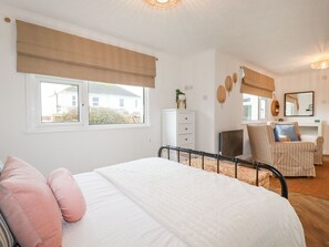 2 habitaciones, decoración personalizada y muebles diferentes 