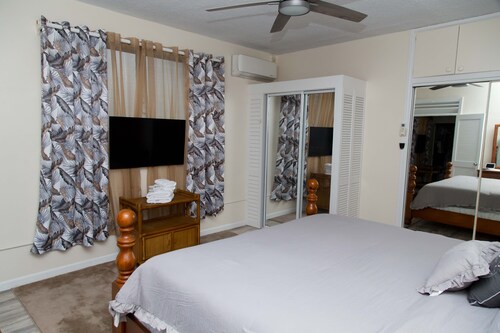 Parham Villa Unit 4