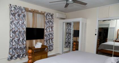 Parham Villa Unit 4