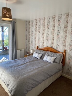 3 bedrooms, WiFi, bed sheets