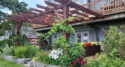 Riverfront house with kyacks fire pit and gym