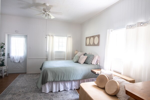 1 bedroom, free WiFi, bed sheets