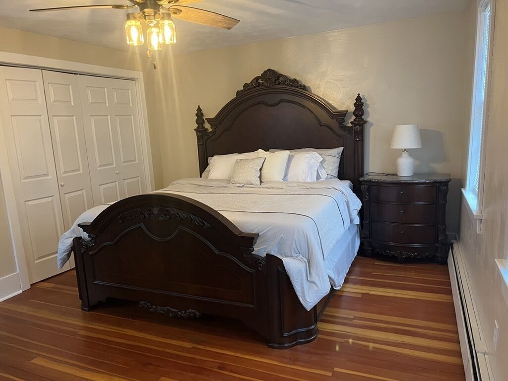 Downstairs King Bed