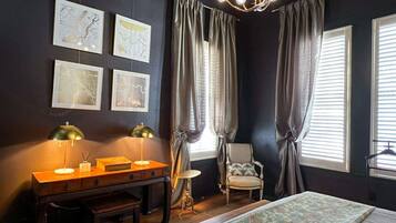 3 bedrooms, desk, iron/ironing board, free WiFi
