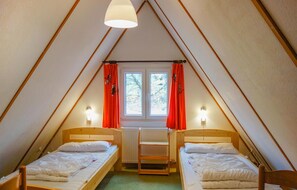 3 bedrooms, free WiFi, bed sheets