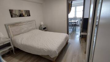 1 chambre, bureau, fer et planche Ă repasser, Wi-Fi gratuit