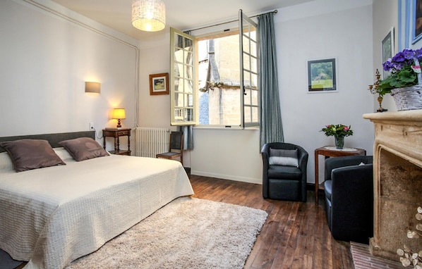 1 bedroom, free WiFi, bed sheets