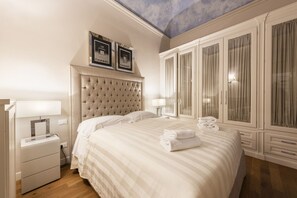2 bedrooms, iron/ironing board, WiFi, bed sheets - Rucellai Prestige in Florence by Mmega (Firenze)