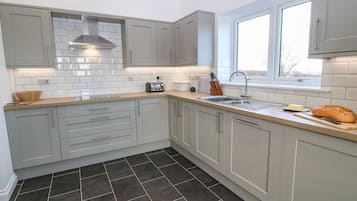 Fridge, dishwasher, electric kettle, toaster