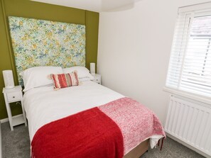 2 bedrooms, individually decorated, individually furnished, free WiFi