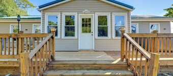 Deck & Hot Tub: Pet-Friendly Seneca Lake Home!
