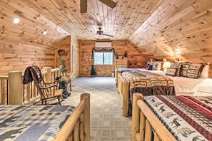 1 bedroom, iron/ironing board, WiFi, bed sheets - Phelps Cabin on 26 Acres w/ Fire Pit! (Phelps)