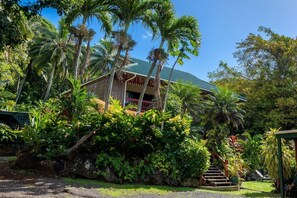 Exterior - Premier Studio with Lagoon Views | Kaute (Muri)