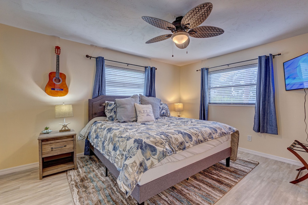 Brian and Sarahs Hidden Gem - Merritt Island | Vrbo