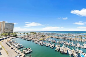 Marina - Stunning Ocean View at Ilikai Marina in Waikiki (Honolulu)