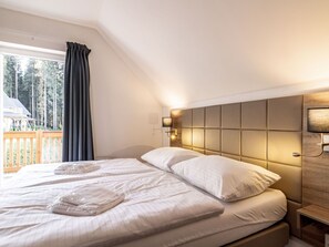 5 bedrooms, free WiFi - Wonderful private villa for 10 people with WIFI, TV, terrace and pets allowed (Lojzova Paseka)