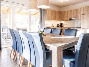 Dining - Wonderful private villa for 10 people with WIFI, TV, terrace and pets allowed (Lojzova Paseka)