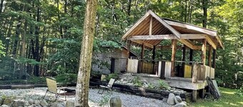 Private Glacial Hills Bellaire Home
