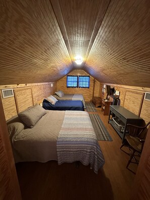 5 chambres, fer et planche à repasser, lit parapluie, Wi-Fi gratuit