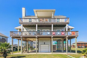 House (3 Bedrooms) | Property amenity