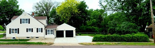 Aspen Villa-Country Club, Augustana, USF & Sanford Med.