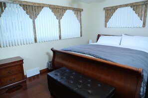 2 bedrooms, desk, iron/ironing board, free WiFi