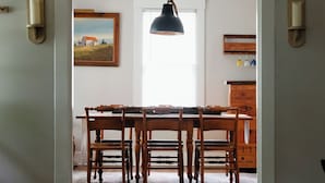 Dining - The Bellmore Cottage (Nashville)