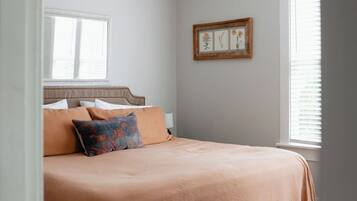3 bedrooms, WiFi, bed sheets