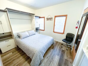 1 bedroom, premium bedding, free WiFi, bed sheets