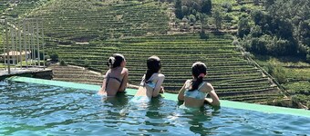 Detached house in the Douro with stunning river and mountain views